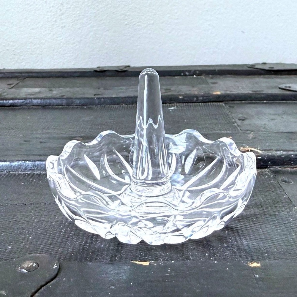 Vintage Clear Pressed Glass Ring Holder Scalloped Trinket Dish Sunburst Base